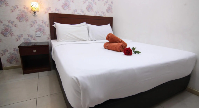 Hotel Zamburger Taman Perling, Varaa Hotelli Hotellit Johor pysäköinnillä, Pysäköinti