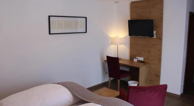 Двухместный номер Deluxe с балконом Gasthof und Pension zum Löwen