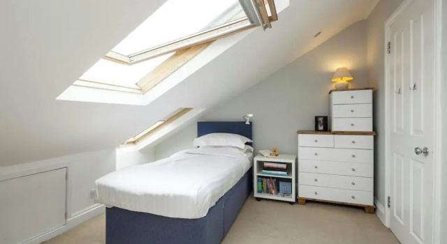 Winchendon Road by Onefinestay