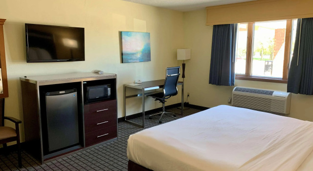 Best Western Maritime Inn, Забронировать Отель Отели Стерджен-Бей с бассейном, Бассейн