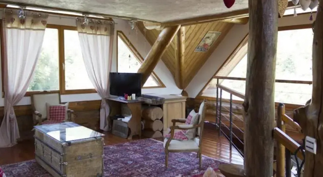 LEtre de Noblesse, Book Apartment  