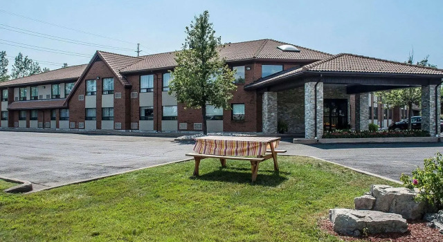 Четырёхместный номер Standard Comfort Inn