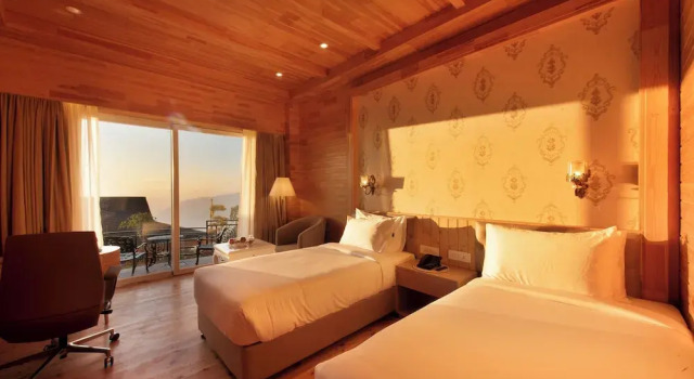 Двухместный номер Deluxe с видом на окрестности Royalpine Rosastays Kasauli