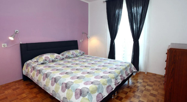 Three-Bedroom Spacious Modern Apartment SS