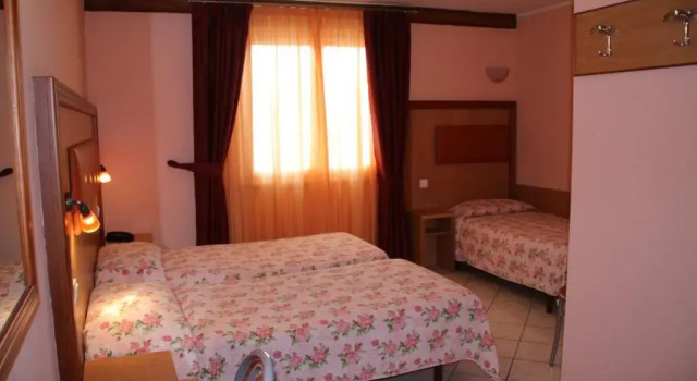 Трёхместный номер Standard Hôtel Lutetia