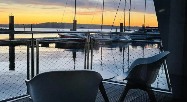Floating Home Nr 1, Забронировать Отель Лабё Bay of Kiel
