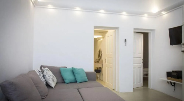 Linos Suites