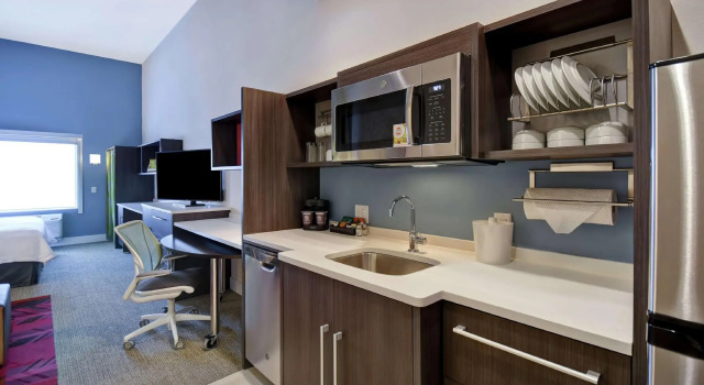 Двухместный люкс Home2 Suites by Hilton Wichita Northeast