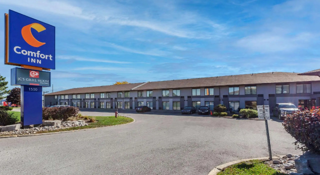 Номер Standard Comfort Inn Airport West