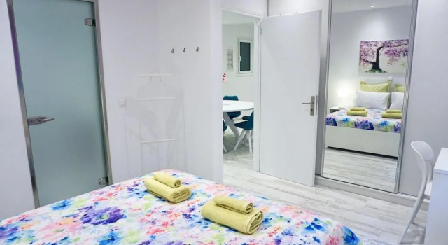 Peaceful Urban Oasis Apt in Athens