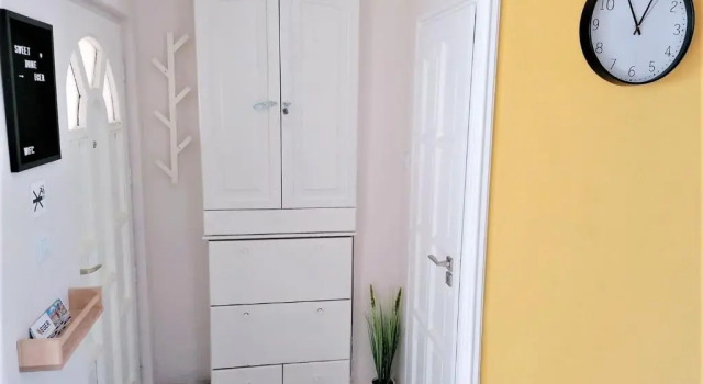 Апартаменты c 1 комнатой Sweet Central Apartment ,in the City center