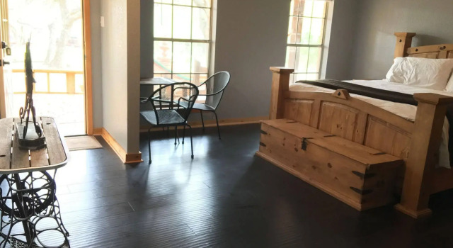 The Cove BnB, Забронировать Отель «постель и завтрак» Лаго-Виста Texas Hill Country