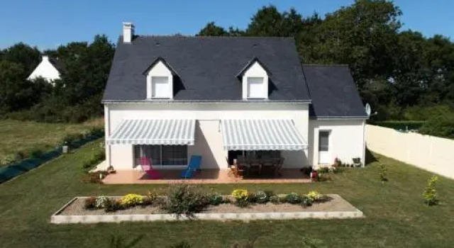 Maison Vacances Le Tour-Du-Parc 62056, Rezerwuj Hotel Le Tour-du-Parc Bretania