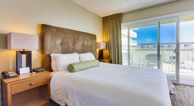 Surfer Beach Hotel