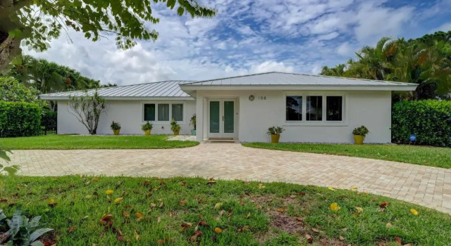 Pet Friendly Private Pool Home 1 4 Miles to The Gulf, Book Hotel Hoteller og overnatningssteder i North Naples, Hotel