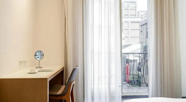 Номер Standard с балконом Dandy Hotel - Tianjin Branch