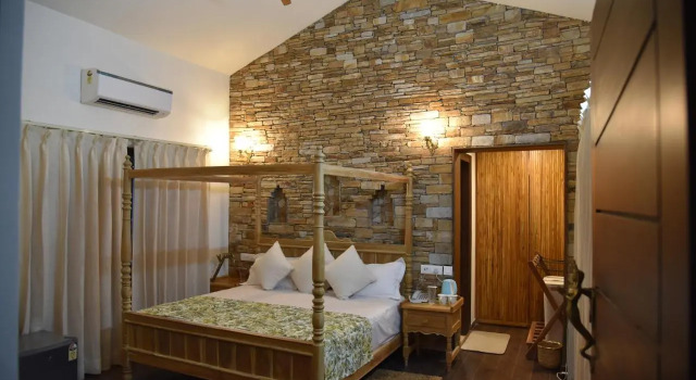 Tree of Life Vanvilas Riveredge, Rezervovat Hotel Ramnagar Uttarakhand