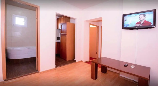 Rent For Comfort Rooms, Забронировать Отель Сектор 1 Бухарест, рядом с Floreasca Clinical Emergency Hospital