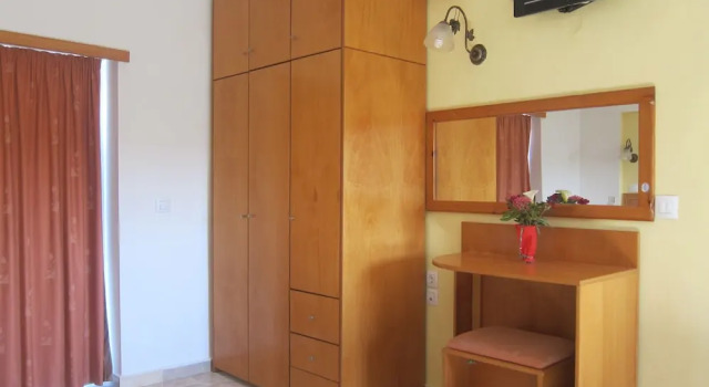 Студия с балконом Baladinos Apartments
