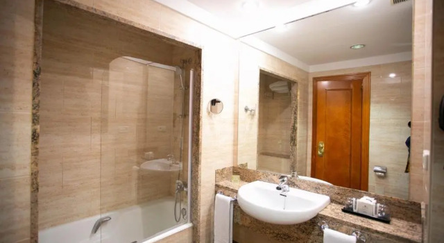 Двухместный номер Superior Hotel Sercotel Ciudad de Oviedo