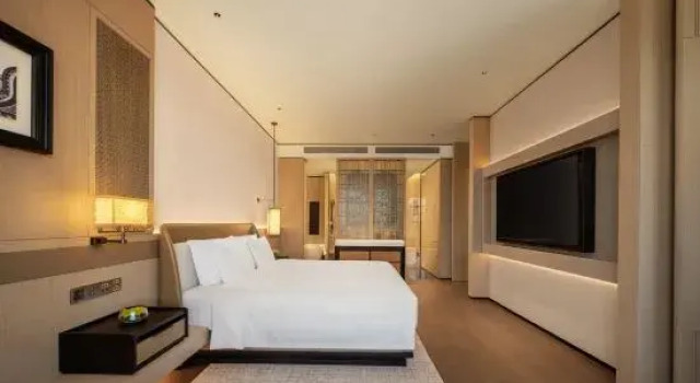 Люкс Lung Chuen International Hotel