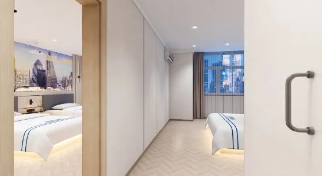 Люкс Superior Quanya Hotel (Wuhan Jiangxia Gymnasium Branch)