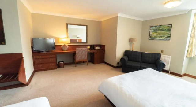 Семейный номер Standard с видом на сад Littlebury Hotel