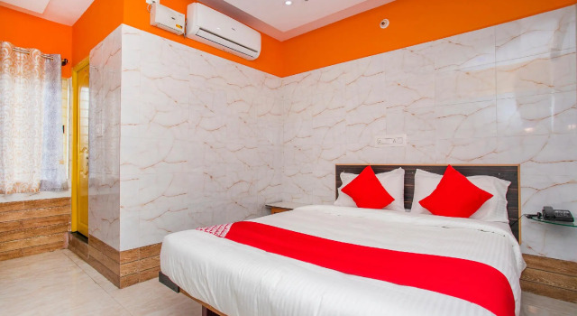 OYO 24374 Hotel Dwaraka, Забронировать Отель Отели штата Карнатаки 3 звезды, 3*