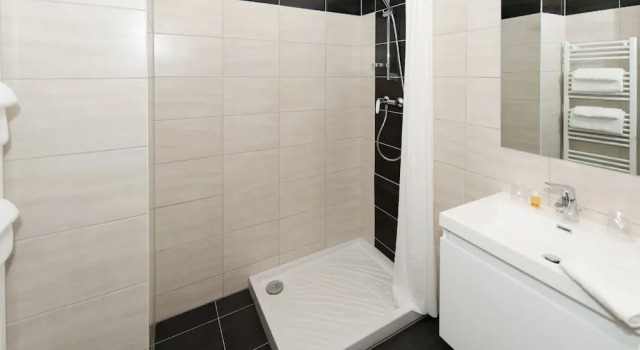 Двухместный номер Standard с балконом и с красивым видом из окна Alexain Hotel Restaurant & Wellness - Colmar Ouest