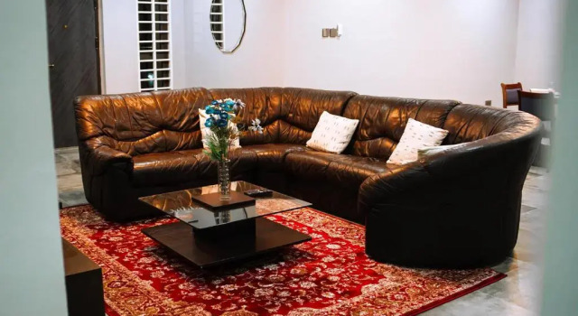Immaculate 3-bed Apartment in Accra, Book Lejlighed Hoteller i Greater Accra med parkering, Parkering