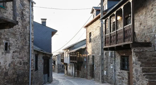 La Rosa Del Agua, Book Hotel Molinaseca El Bierzo