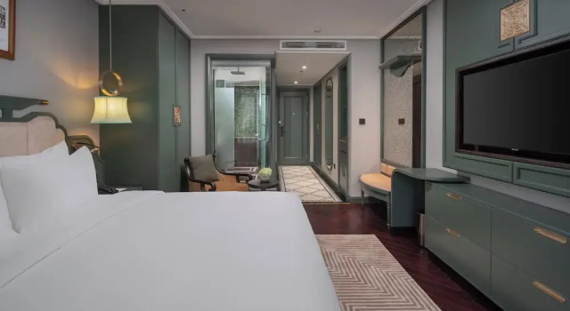 Номер Executive Tonkin Luxury Boutique Hotel & Spa