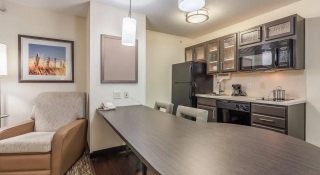 Люкс c 1 комнатой Candlewood Suites Lincoln by IHG