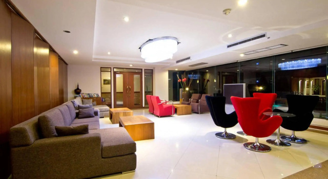 Lasalle Suites Hotel & Residence