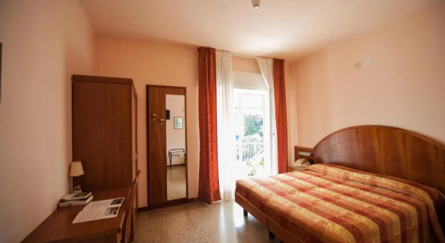 Двухместный номер Standard с балконом Hotel Lorenzo