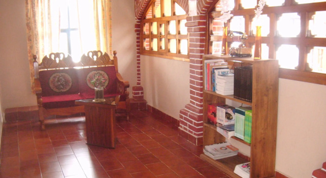 Posada Catalina, Забронировать Отель Отели Сан-Кристобаль-де-лас-Касас с парковкой, рядом с Central Plaza &amp; Park, Парковка