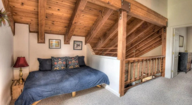 Glacier Forest Getaway HOA Access!, Забронировать Апартаменты/квартира Отели Траков с парковкой, рядом с Гольф-клуб Tahoe Donner, Парковка