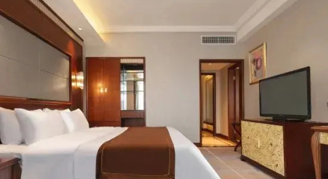 Двухместный люкс Мансарда Youfei Hotel