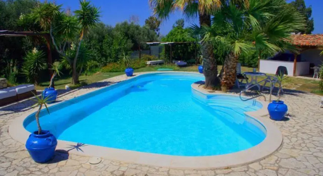 Villa Costantino, Varaa Villa Reggio di Calabria Calabria