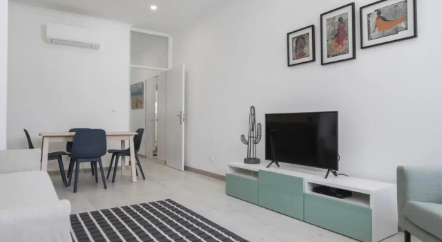 Principe Real Elegant flat with terrace