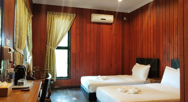 Kinabatangan Wildlife Lodge - Hostel, Rezervasyon Pansiyon / Hostel Kinabatangan Sabah