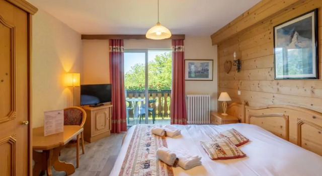 Двухместный номер Standard Hôtel Restaurant Le Bois Joli et SPA