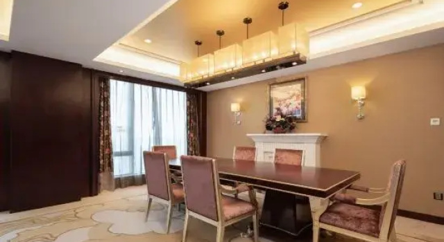 Люкс Presidential Wuhan Soluxe Hotel