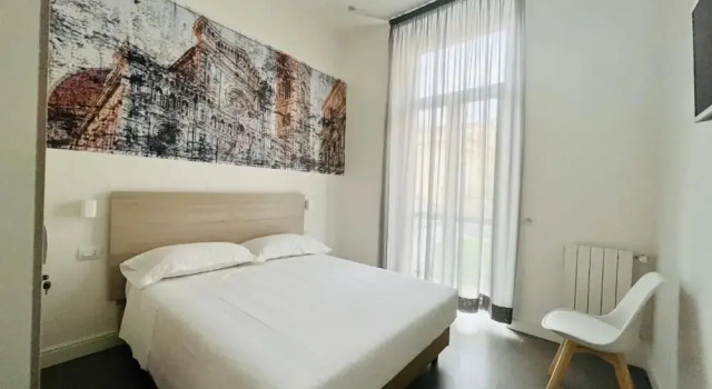 Sant Antonino First Floor Relais, Забронировать Отель «постель и завтрак» Санта-Мария-Новелла Флоренция, рядом с Площадь Кафедрального собора