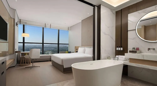 Двухместный номер Deluxe с видом на озеро Wyndham Foshan Nanhai