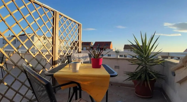 Апартаменты с видом на море Apartment Place 2 Stay
