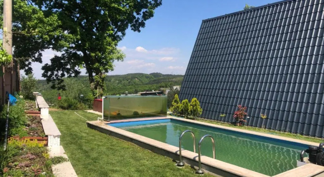 Коттедж Happy House Bungalov Sapanca Yüzme Havuzlu 2 Şükrüye köyü iç yolu 4010 sokak 15