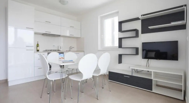 Апартаменты с 2 комнатами с балконом и с видом на море Apartments Lofiel
