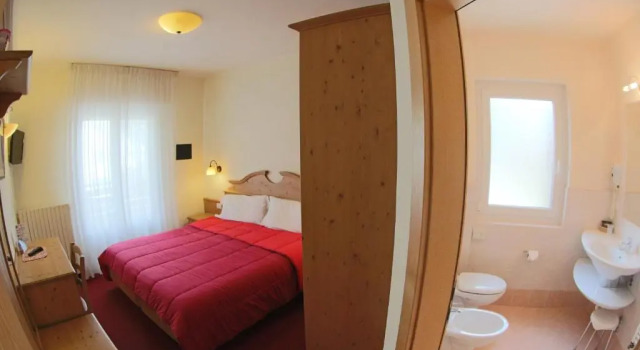 Двухместный номер Standard с балконом Liz Hotel & Apartments