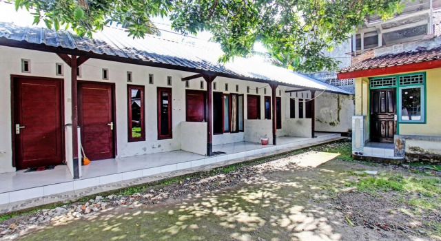 OYO Life 92853 Kost 999
